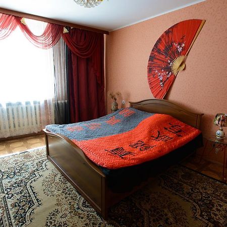 Apartment Krasnoarmeyskaya 100 Bryansk Esterno foto